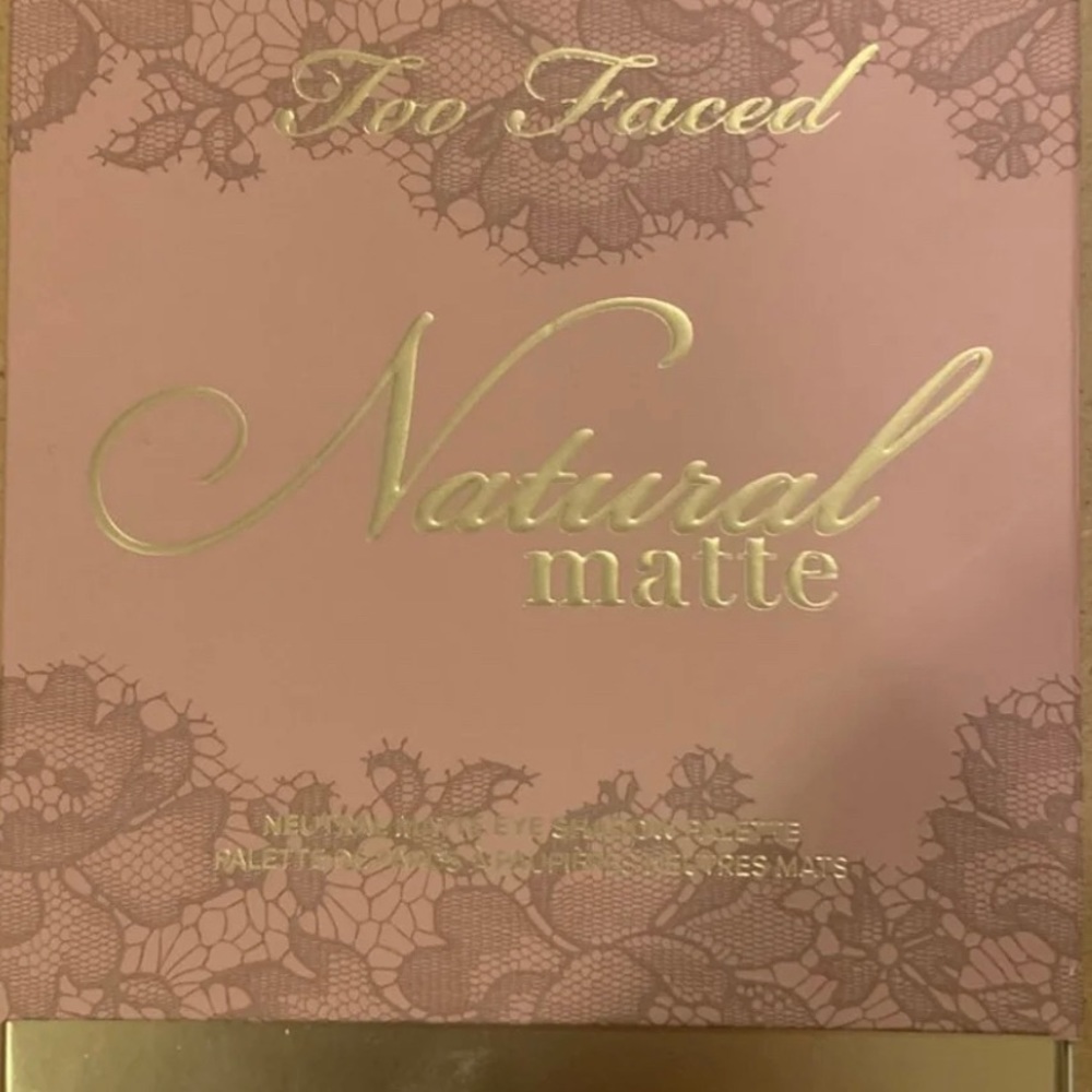 Two Faced natural palette